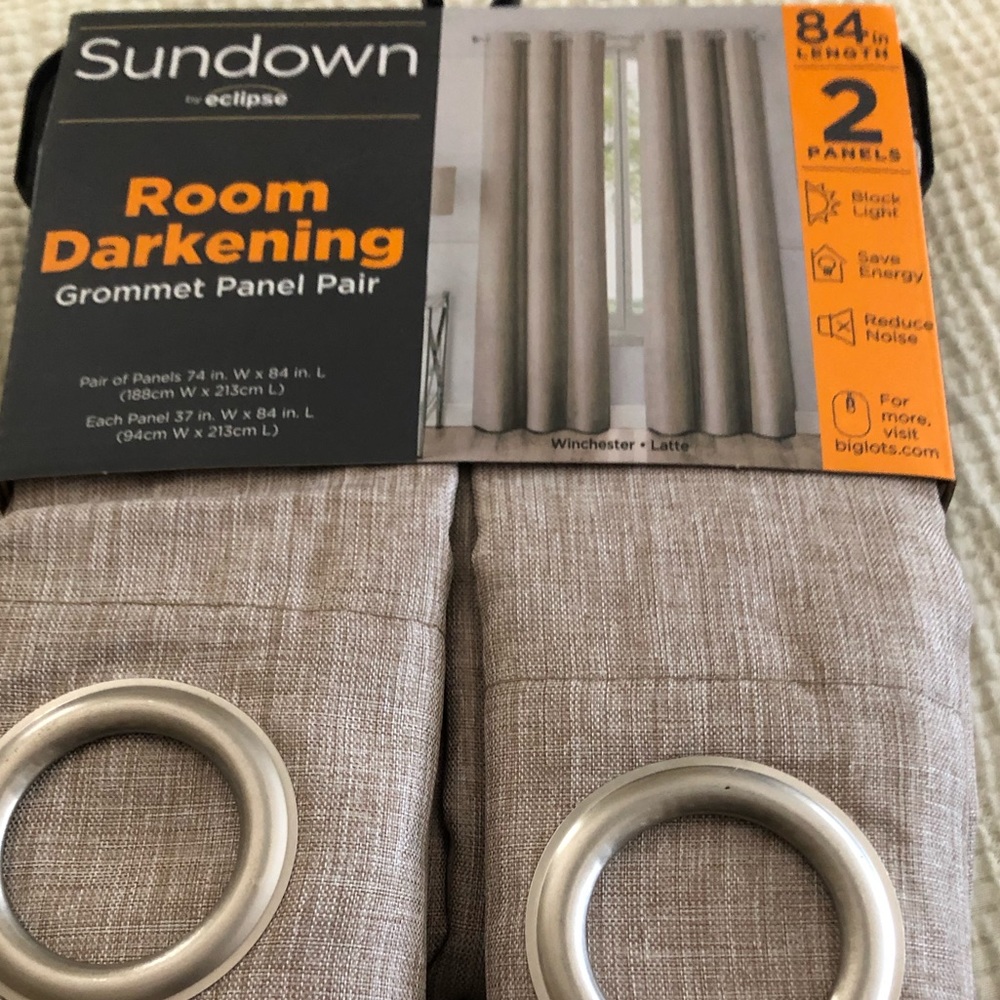 Sundown Eclipse Blackout Curtain Panels (2) NWOT
